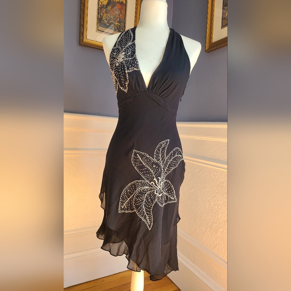 BCBGMAXAZRIA Vintage Y2K silk,  embroided cocktail dress